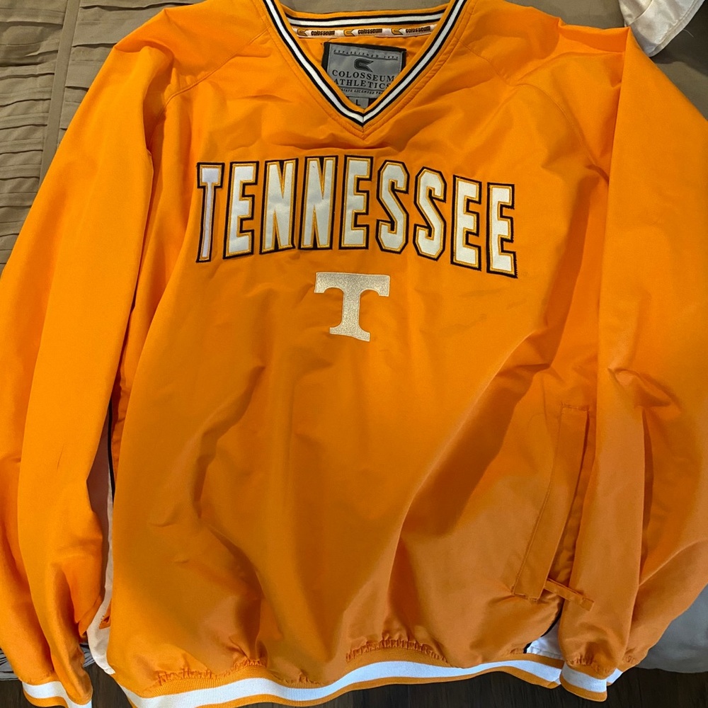 Large TN Vols Pullover. Non smoking